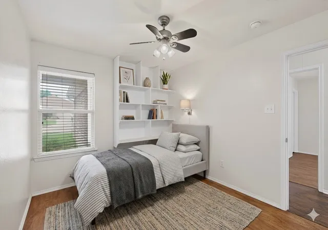 Photo 4 of Single family home for sale at 1933 E Dickey Dr, Grand Prairie, TX 75051 | MLS# 21301089 | Listing updated on 2026-08-26
