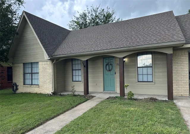 Photo 1 of Single family home for sale at 806 Crestline Dr, Mexia, TX 76667 | MLS# 21301092 | Listing updated on 2026-08-22