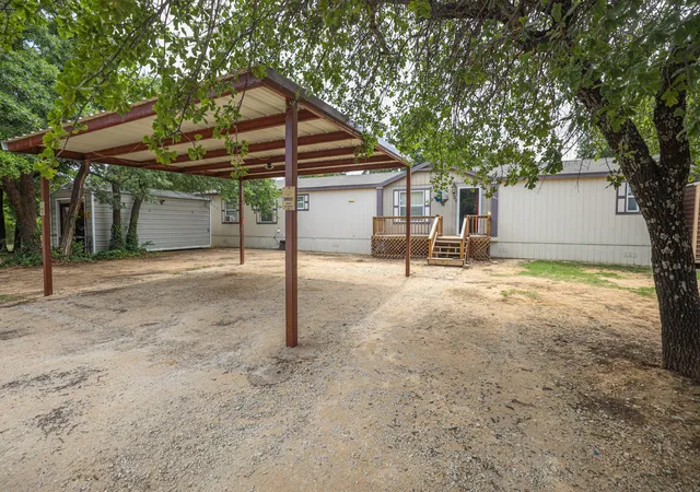 Photo 3 of Sale Pending at 720 Red Oak Farm Rd, Clyde, TX 79510 | MLS# 21299347 | Listing updated on 2026-07-14
