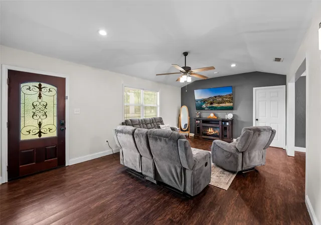 4th image of 821 County Road 3245, Quitman, TX 75783 | MLS# 21301147