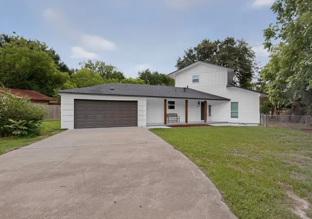 Homes for sale in Greenville, TX | 1417 Tulane St, Greenville, TX 75401 | MLS# 21301150