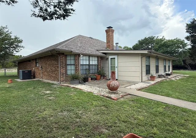 Photo 3 of Sale Pending at 1192 Deer Trl, Glen Rose, TX 76043 | MLS# 21300404 | Listing updated on 2026-07-22