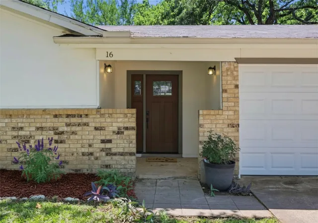 Homes for sale in Bedford, TX | 16 Coffee Tavern Rd, Bedford, TX 76022 | MLS# 21280815