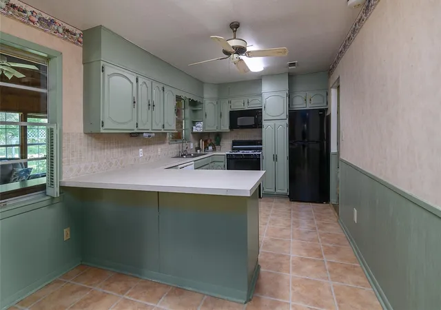 Photo 3 of Single family home for sale at 802 Caddo Lease, Mooringsport, LA 71060 | MLS# 20970668 | Listing updated on 2026-10-02
