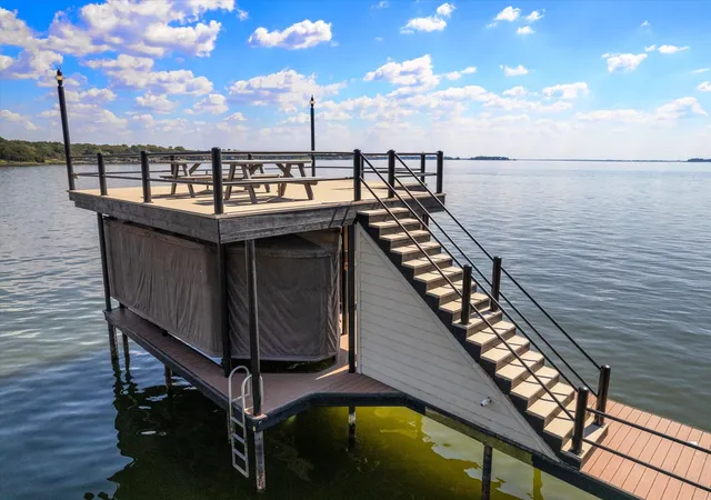 Homes for sale in Mabank, TX | 169 Deer Island Rd, Mabank, TX 75156 | MLS# 21300228