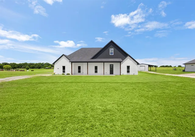 Homes for sale in Ferris, TX | 2000 Newton Rd, Ferris, TX 75125 | MLS# 21301185