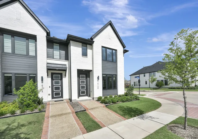 Photo 1 of Townhouse for sale at 4720 Smokey Quartz Lane, Arlington, TX 76005 | MLS# 21293193 | Listing updated on 2026-08-31