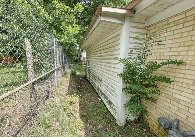 Photo 2 of Sale Pending at 2302 N Akin St, Texarkana, TX 75501 | MLS# 21301213 | Listing updated on 2026-08-31