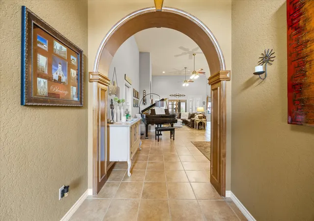Photo 3 of Single family home for sale at 110 Valley Vw, Glen Rose, TX 76043 | MLS# 21290253 | Listing updated on 2026-08-22
