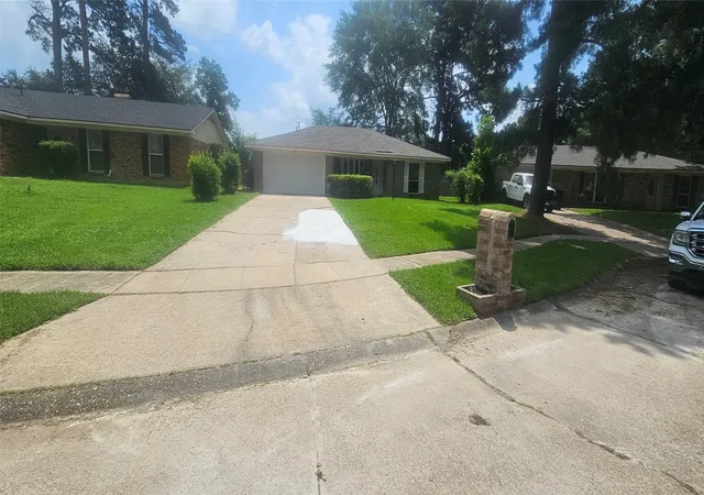 1st image of 9621 Royalton Dr, Shreveport, LA 71118 | MLS# 21299959