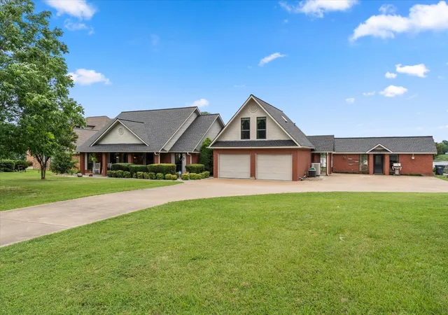 Photo 2 of Single family home for sale at 3034 Hwy 154, Quitman, TX 75783 | MLS# 21298812 | Listing updated on 2026-08-31