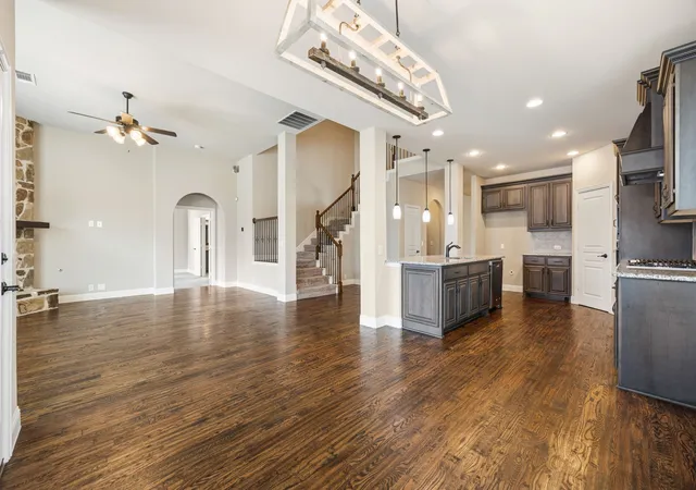 Photo 2 of Single family home for sale at 1116 Wedgewood Dr, Forney, TX 75126 | MLS# 21301199 | Listing updated on 2026-10-05