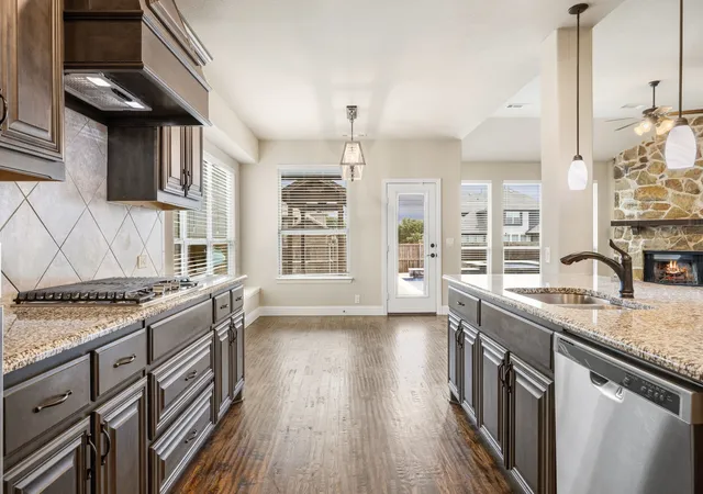 Photo 3 of Single family home for sale at 1116 Wedgewood Dr, Forney, TX 75126 | MLS# 21301199 | Listing updated on 2026-10-05
