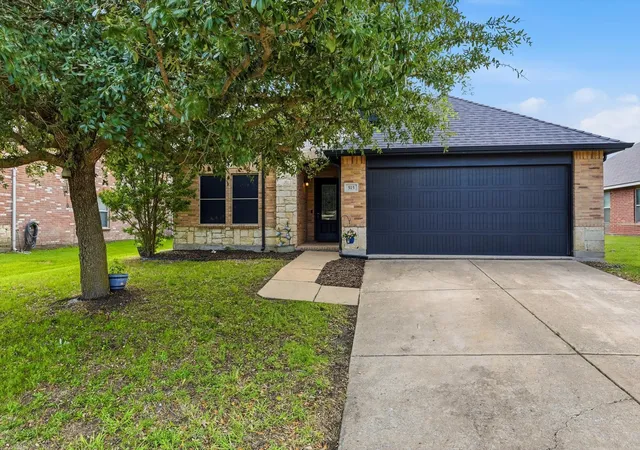 Photo 3 of Single family home for sale at 515 Laurel Ln, Fate, TX 75087 | MLS# 21290618 | Listing updated on 2026-08-24