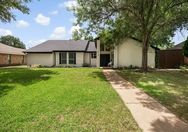 Homes for sale in Allen, TX | 922 Thoreau Ln, Allen, TX 75002 | MLS# 21301299