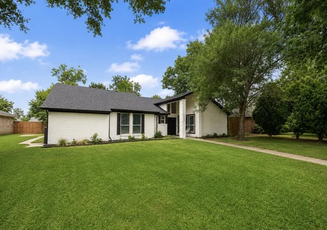 Homes for sale in Allen, TX | 922 Thoreau Ln, Allen, TX 75002 | MLS# 21301299