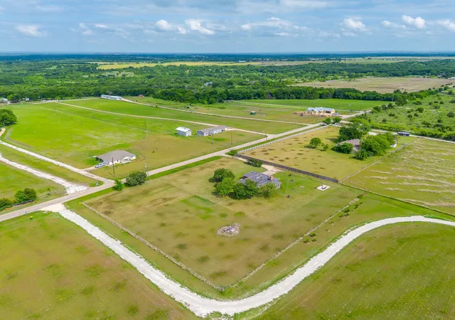 2nd image of 2516 County Road 415, Cleburne, TX 76031 | MLS# 21270074