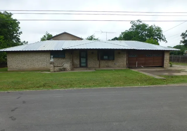 Photo 1 of Single family home for sale at 619 N Avenue A, Springtown, TX 76082 | MLS# 21301324 | Listing updated on 2026-07-27