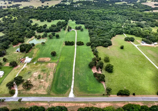 Homes for sale in Collinsville, TX | 2641 County Road 203, Collinsville, TX 76233 | MLS# 21293412