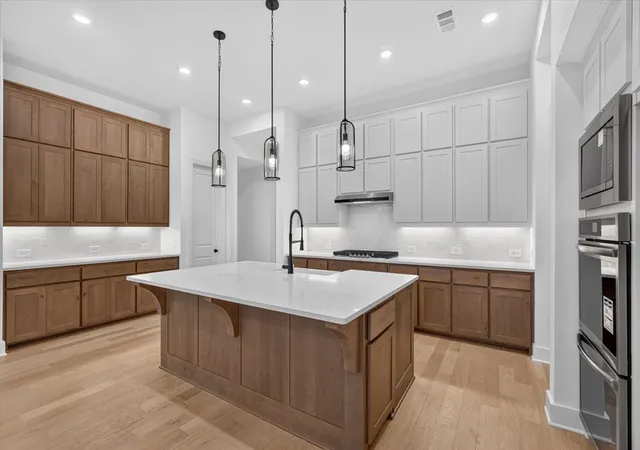 Photo 2 of Single family home for sale at 2051 Benedetto Wy, Rockwall, TX 75032 | MLS# 21301347 | Listing updated on 2026-10-06