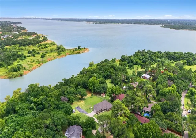 Homes for sale in Flower Mound, TX | 6512 Crooked Ln, Flower Mound, TX 75022 | MLS# 21281836