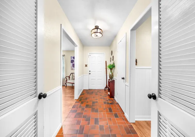 Photo 4 of Single family home for sale at 2826 Birchwood Ln, Commerce, TX 75428 | MLS# 21300272 | Listing updated on 2026-08-22