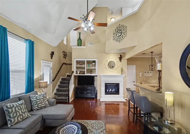 Photo 3 of Single family home for sale at 519 Hawken Dr, Coppell, TX 75019 | MLS# 21301390 | Listing updated on 2026-08-31