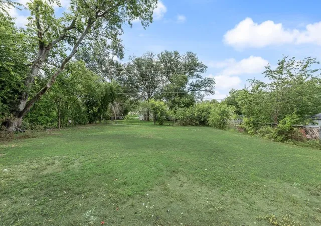 Homes for sale in Haltom City, TX | 4320 Voncille St, Haltom City, TX 76117 | MLS# 21301440