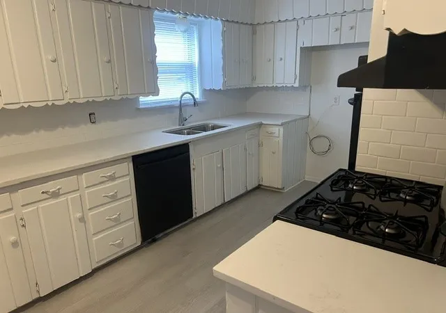 5th image of 627 Kingston Dr, Irving, TX 75061 | MLS# 21301447