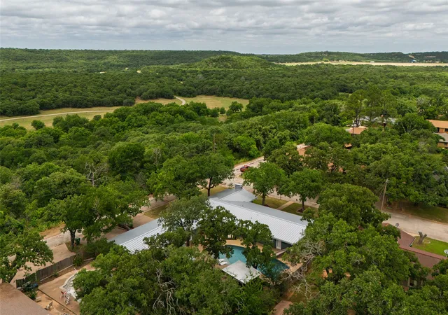 Homes for sale in Mineral Wells, TX | 615 Sw 20 St, Mineral Wells, TX 76067 | MLS# 21300871