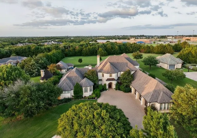 Homes for sale in Heath, TX | 1729 Bison Meadow Ln, Heath, TX 75032 | MLS# 21291062