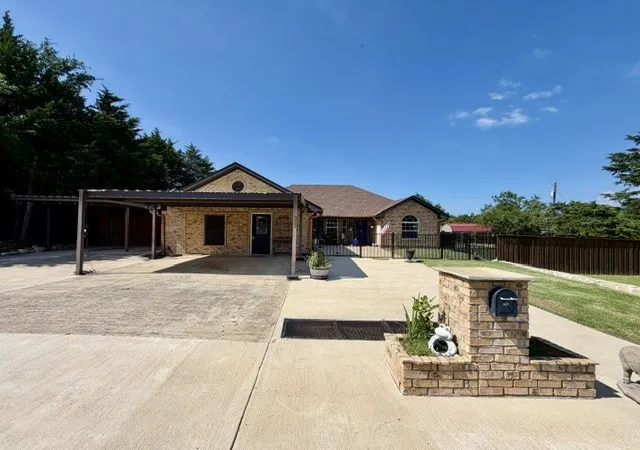 Single family home for sale at 363 Willow Dr, Pottsboro, TX 75076 | MLS# 21297360
