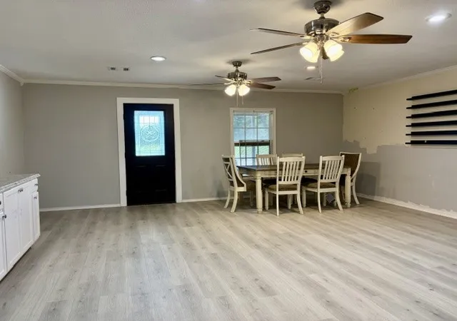 Photo 4 of Single family home for sale at 363 Willow Dr, Pottsboro, TX 75076 | MLS# 21297360 | Listing updated on 2026-10-06
