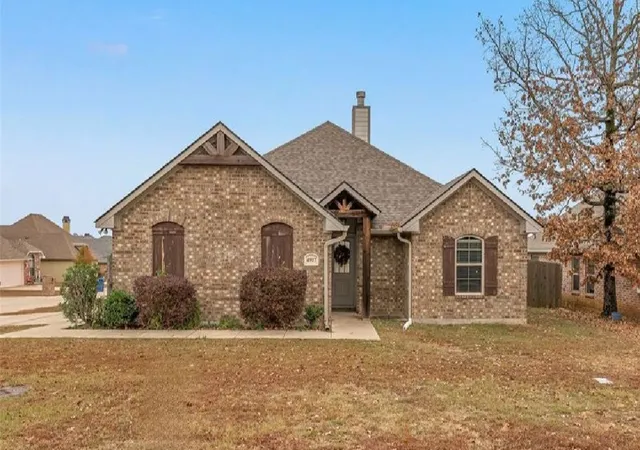 Photo 1 of Sale Pending at 4917 Players Loop, Shreveport, LA 71107 | MLS# 21301516 | Listing updated on 2026-08-18