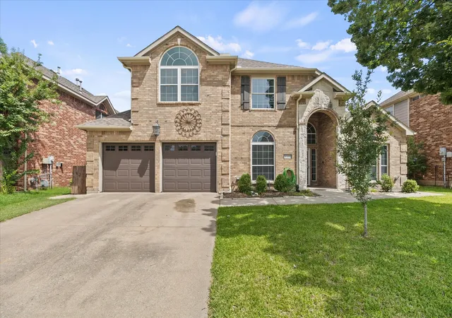 Photo 2 of Single family home for sale at 9109 Hogan Dr, Rowlett, TX 75089 | MLS# 21301374 | Listing updated on 2026-08-20