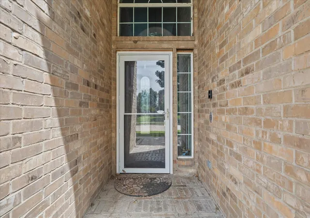 Photo 4 of Single family home for sale at 9109 Hogan Dr, Rowlett, TX 75089 | MLS# 21301374 | Listing updated on 2026-08-20