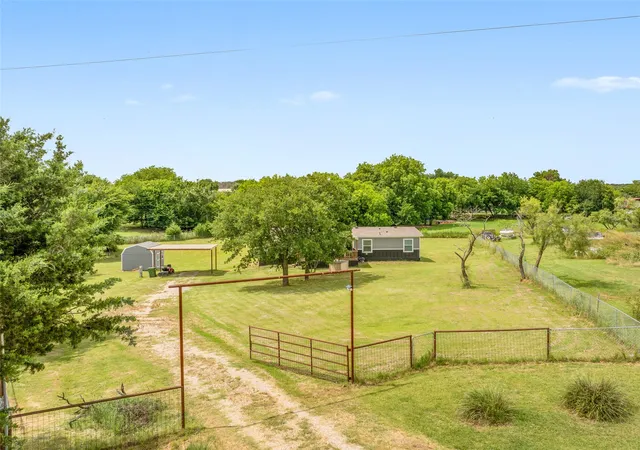 Photo 1 of Sale Pending at 514 Blue Sky Ct, Springtown, TX 76082 | MLS# 21299610 | Listing updated on 2026-08-28