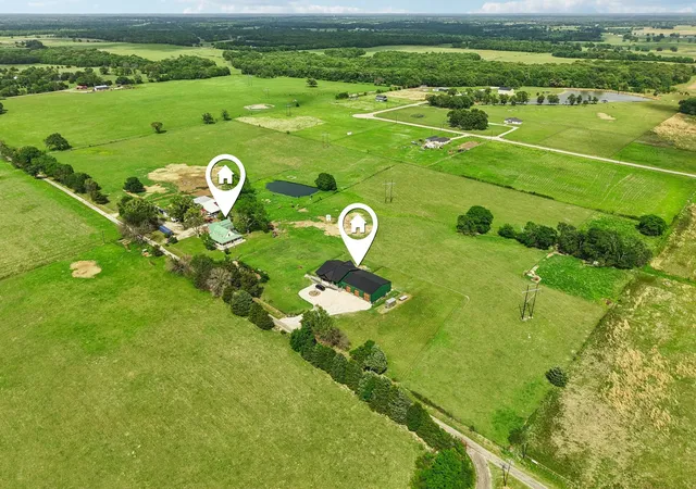 Photo 3 of Single family home for sale at 1215 Rs County Road 2300, Emory, TX 75440 | MLS# 21301579 | Listing updated on 2026-10-01
