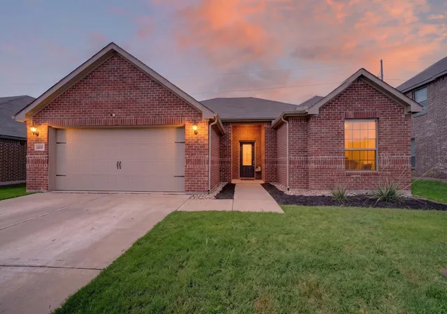 Homes for sale in Crowley, TX | 1033 Mcdonald Dr, Crowley, TX 76036 | MLS# 21301587
