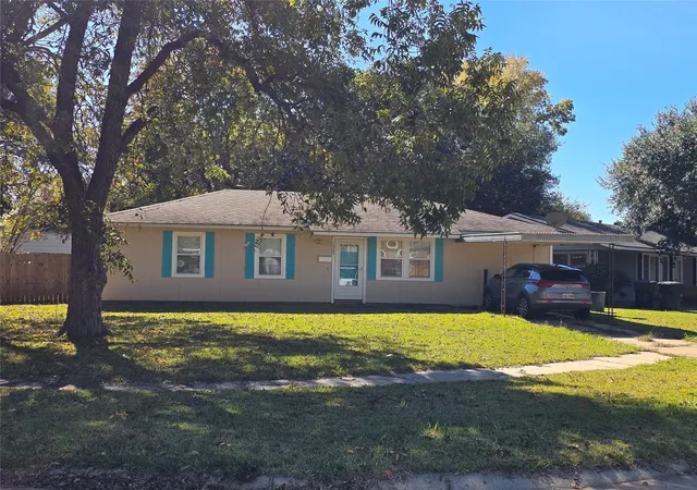 1st image of 1523 Viosca St, Bossier City, LA 71111 | MLS# 21301602