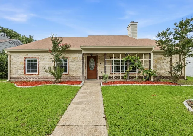 Homes for sale in Garland, TX | 2909 Riviera Dr, Garland, TX 75040 | MLS# 21301600