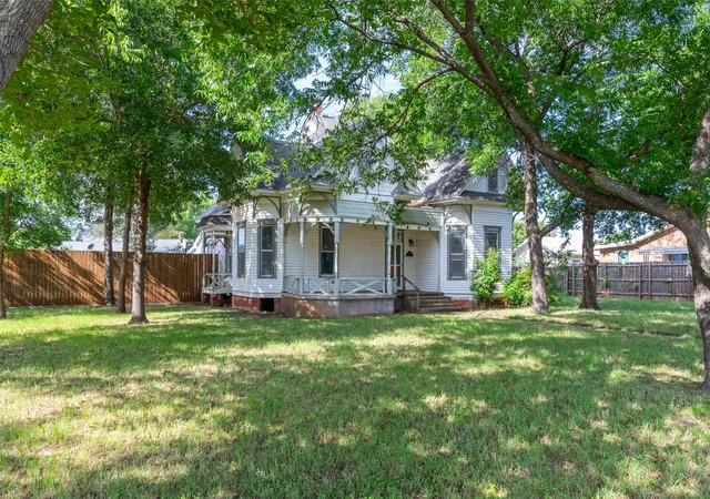 Homes for sale in Baird, TX | 601 W 3Rd St, Baird, TX 79504 | MLS# 21301217