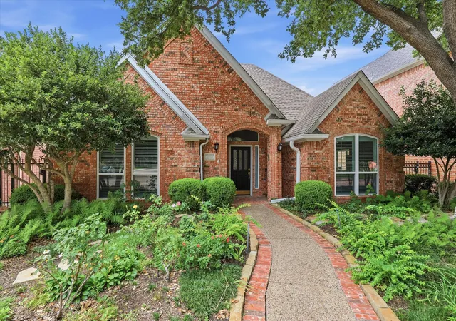 Photo 2 of Single family home for sale at 5750 Encore Dr, Dallas, TX 75240 | MLS# 21301403 | Listing updated on 2026-08-31