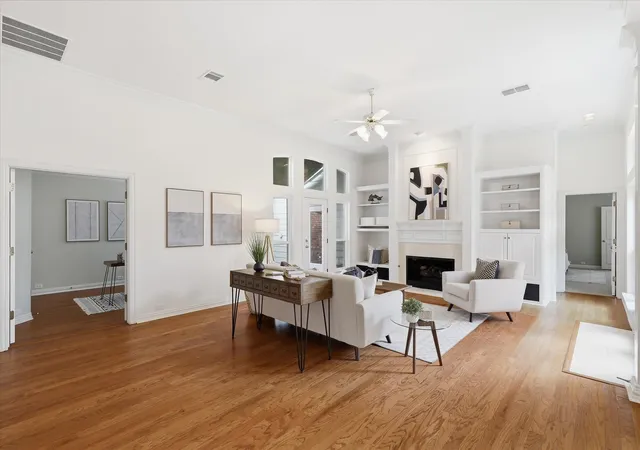 Photo 4 of Single family home for sale at 5750 Encore Dr, Dallas, TX 75240 | MLS# 21301403 | Listing updated on 2026-08-31