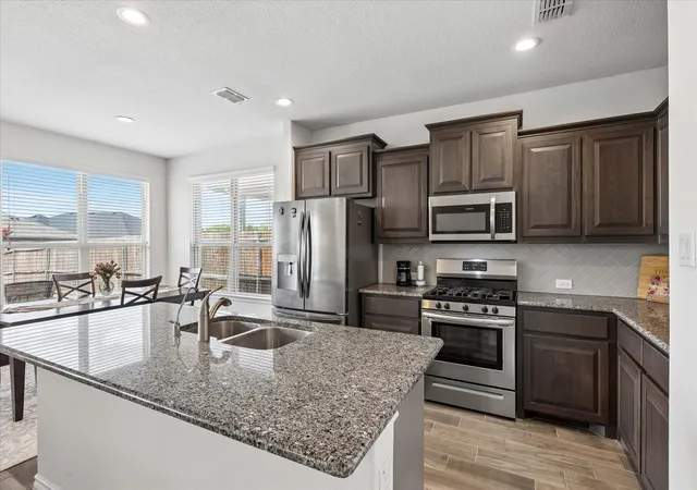 Photo 4 of Sale Pending at 1112 Bowlus Dr, Fort Worth, TX 76177 | MLS# 21301651 | Listing updated on 2026-08-25