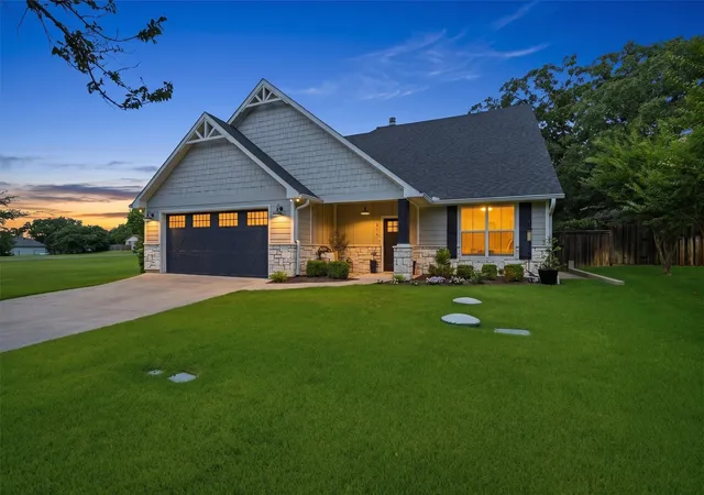 Homes for sale in Lake Kiowa, TX | 215 Pueblo Dr, Lake Kiowa, TX 76240 | MLS# 21301703