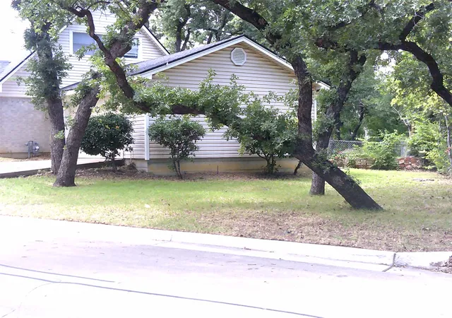 Photo 3 of Single family home for sale at 4509 Burke Rd, Fort Worth, TX 76119 | MLS# 21301796 | Listing updated on 2026-08-22