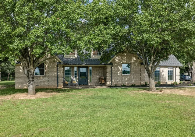 Photo 1 of Single family home for sale at 210 County Road 2696, Alvord, TX 76225 | MLS# 21290704 | Listing updated on 2026-08-22
