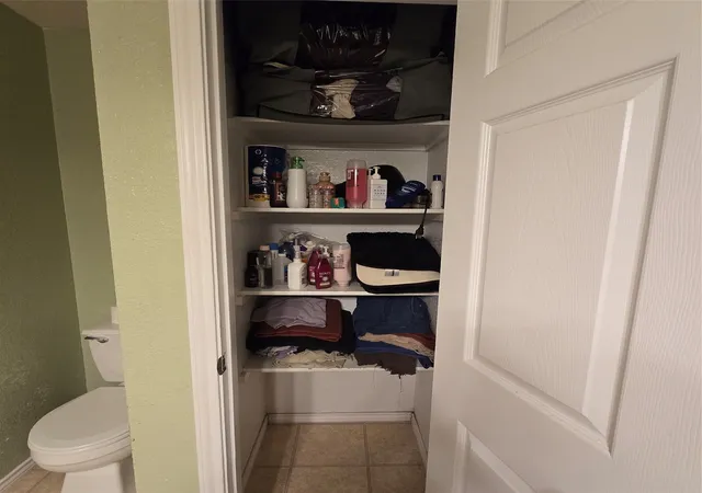 Photo 3 of Single family home for sale at 212 Druse Ln, Jarrell, TX 76537 | MLS# 21301925 | Listing updated on 2026-08-22