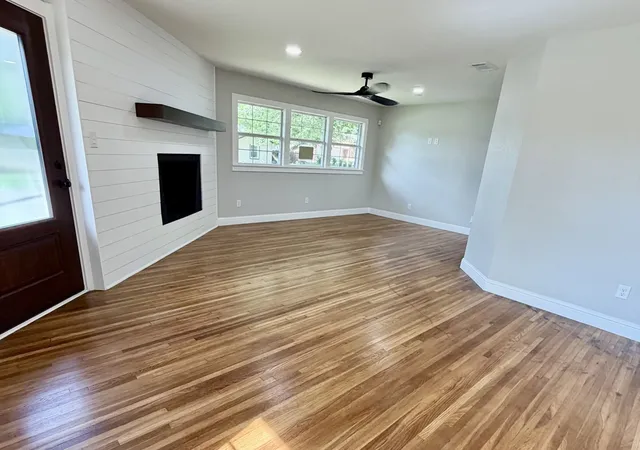 Photo 4 of Single family home for sale at 7000 Park Pl Dr, Richland Hills, TX 76118 | MLS# 21301518 | Listing updated on 2026-08-22